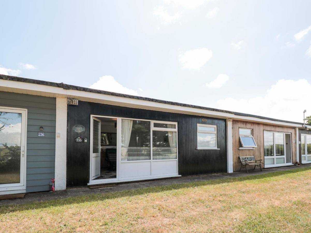 235 Norton Park Villa Dartmouth Exterior photo